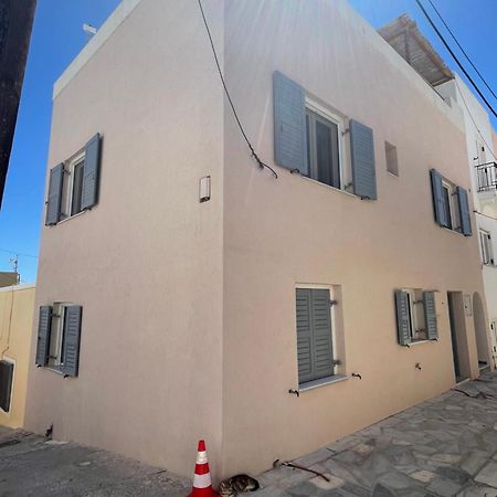 Modern & Comfortable House In The City Center Ermupoli Exteriér fotografie